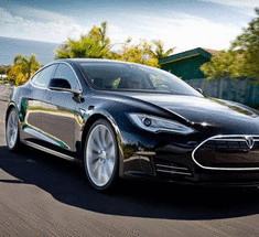 К 2018 году Tesla выпустит 4 новые модели электромобилей