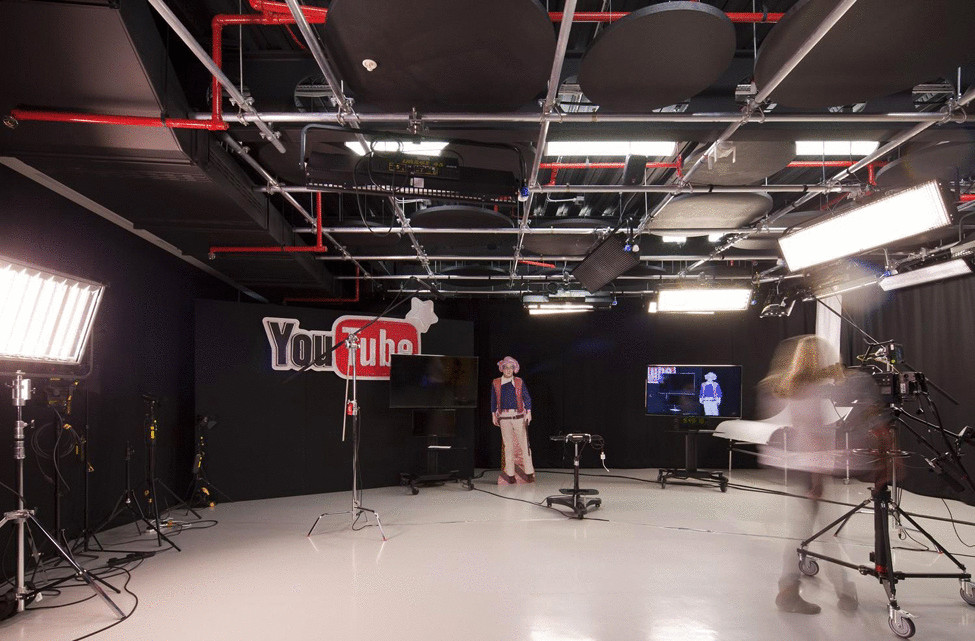 Яркий офис Youtube в Лондоне