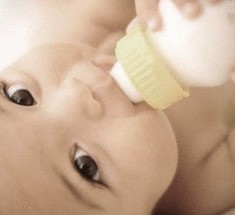 Почему ребенок отказывается от грудного молока?