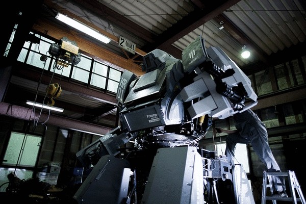 Kuratas Battle Mech: гигантский боевой робот-трансформер