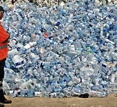 Индия вводит запрет на пластиковые бутылки
