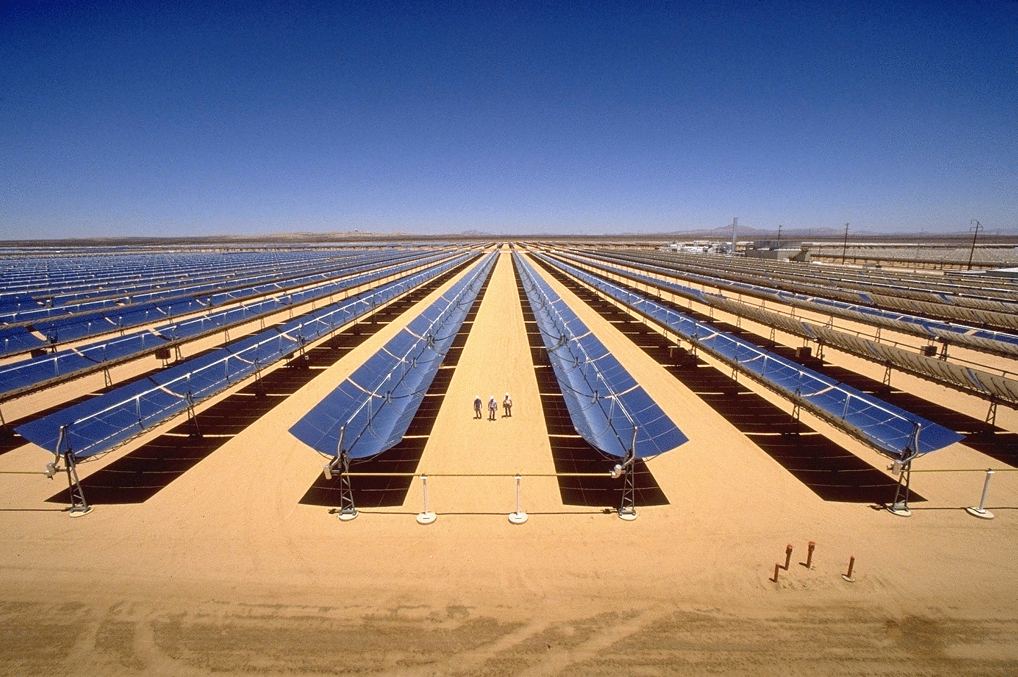 Солнечные батареи Desertec решат кризис энергетики