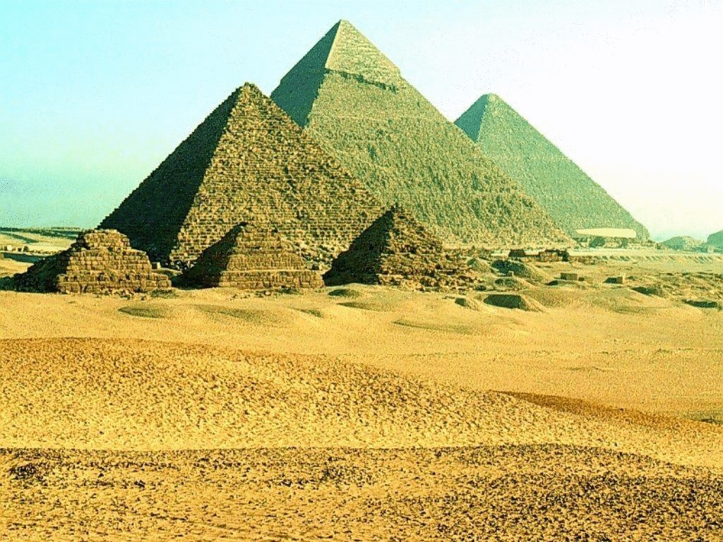 Археологи раскопали новую пирамиду в Египте