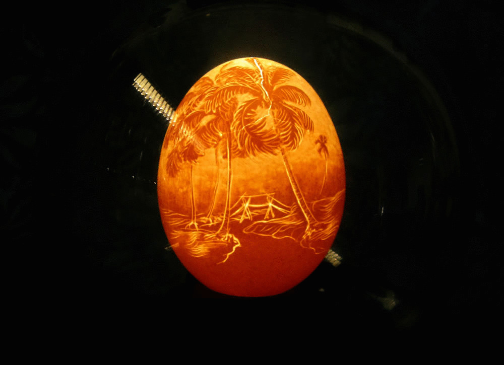 Резьба по яичной скорлупе: хрупкие фонарики от вьетнамского умельца