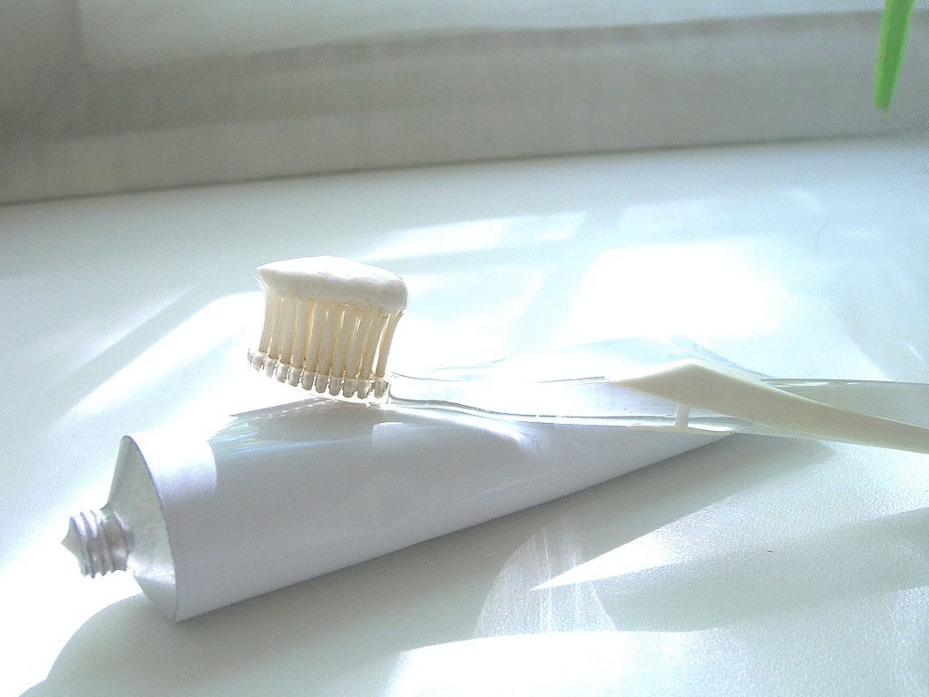 Самое необычное изобретение - выдавливатель для зубной пасты