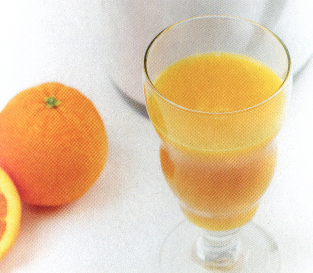 Апельсиновый сок полезен для кожи