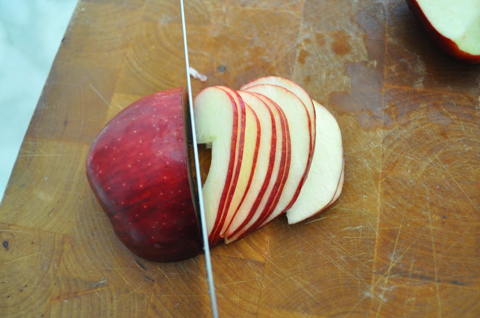 Вошебный десерт: Розочки из яблок 