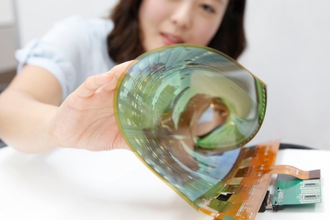 LG инвестирует 1 млрд долларов в гибкие и складываемые дисплеи