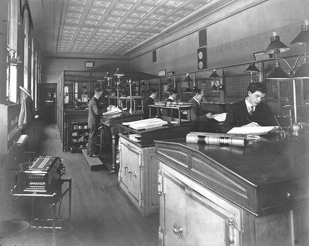 Как выглядели офисы сто лет назад 