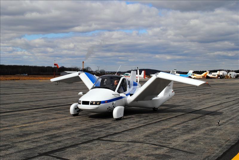 Прототип летающего автомобиля Terrafugia готов к испытаниям