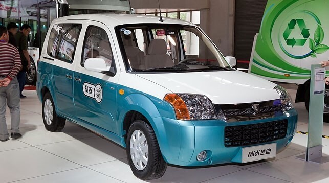  Электрические такси в Пекине: Замена батареи займет всего три минуты!
