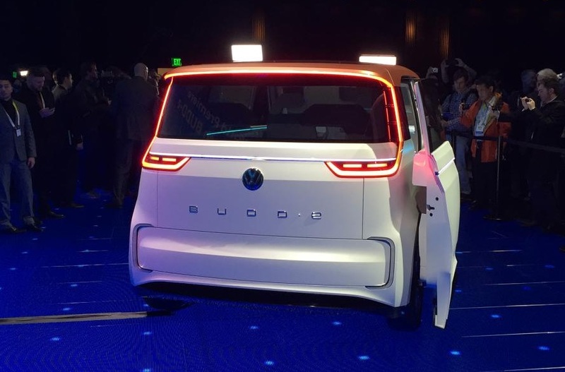 Volkswagen Budd-e: дебют электрического микроавтобуса