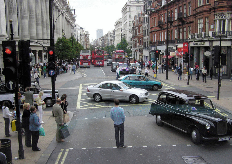 Самая загрязненная улица мира находится в Англии