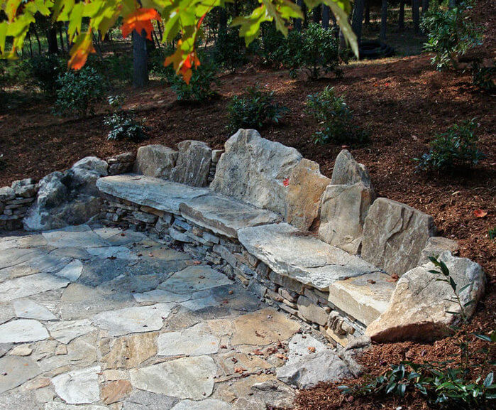 Как сделать садовую скамейку из камня