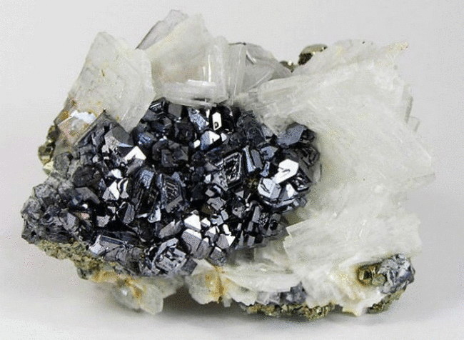 Девять самых смертельно опасных минералов на Земле