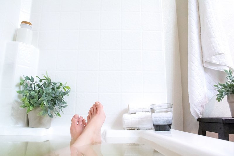 Детокс-ванна для расслабления и омоложения: 2 рецепта 