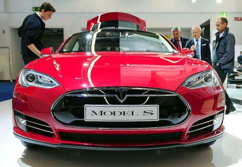 Купит ли Tesla Daimler?