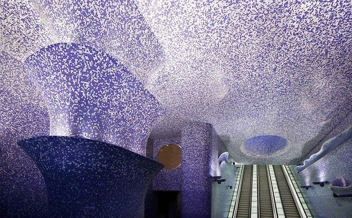 Станции метро, похожие на художественные галереи 