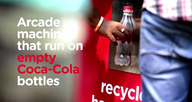 Игровой автомат берет плату пластиковыми бутылками+видео
