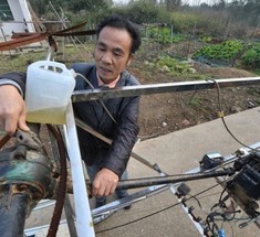 Китайский фермер собрал из металлолома вертолет