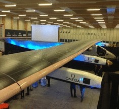 Первый солнечный самолет способный облететь весь мир, представлен в Швейцарии