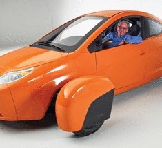 Автомобиль Elio с расходом топлива в 2.8 л/100 км за $6800