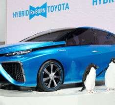  Toyota представила свой новый седан