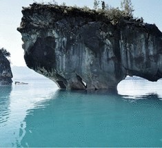 Озеро Хенераль-Каррера и его мраморные рещеры