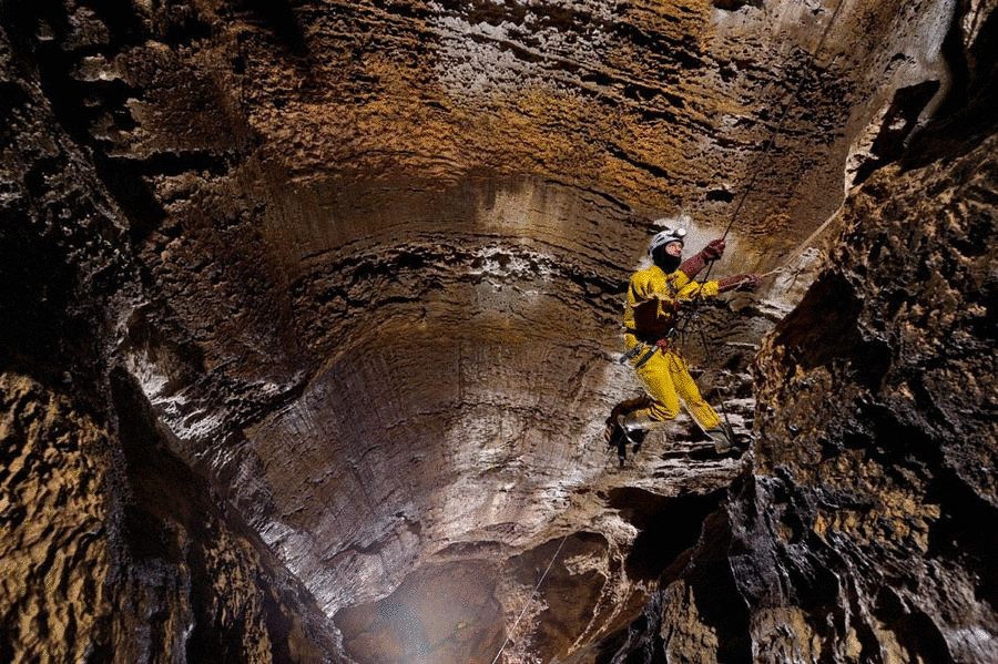 Гуфр Берже - самая глубокая и опасная пещера в мире
