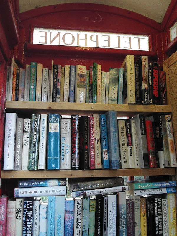 Библиотеки в телефонных будках Британии