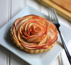 Вошебный десерт: Розочки из яблок 