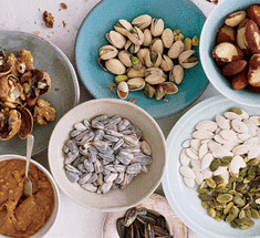 Орехи и семечки: едим правильно