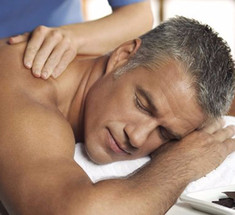 Целебный холистический массаж —  скорая помощь при стрессах и травмах 
