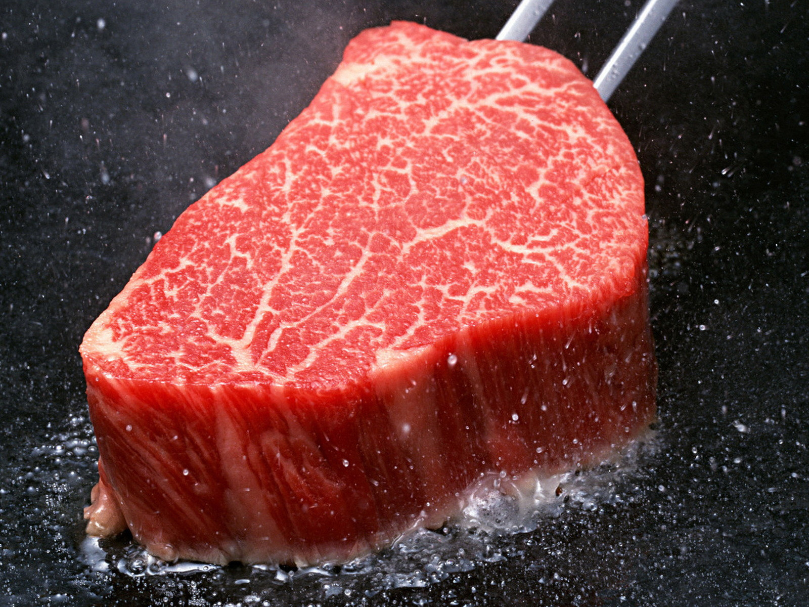 Учеными определен ген, увеличивающий риск рака от мяса