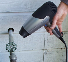 Замерз водопровод в загородном доме: разморозка труб или что делать