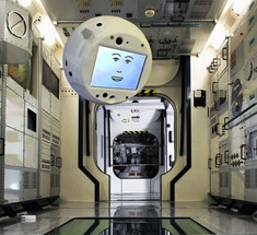 Летающий робот с искусственным интеллектом успешно отправился на МКС