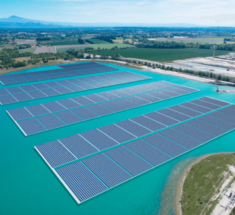 Во Франции строится крупнейшая плавучая солнечная электростанция Европы