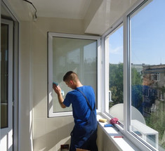 Весенняя уборка на балконе  лоджии: простые советы