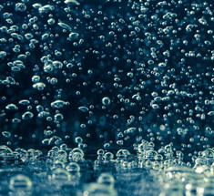 Пузырьки воздуха могут помочь справиться с отходами океана
