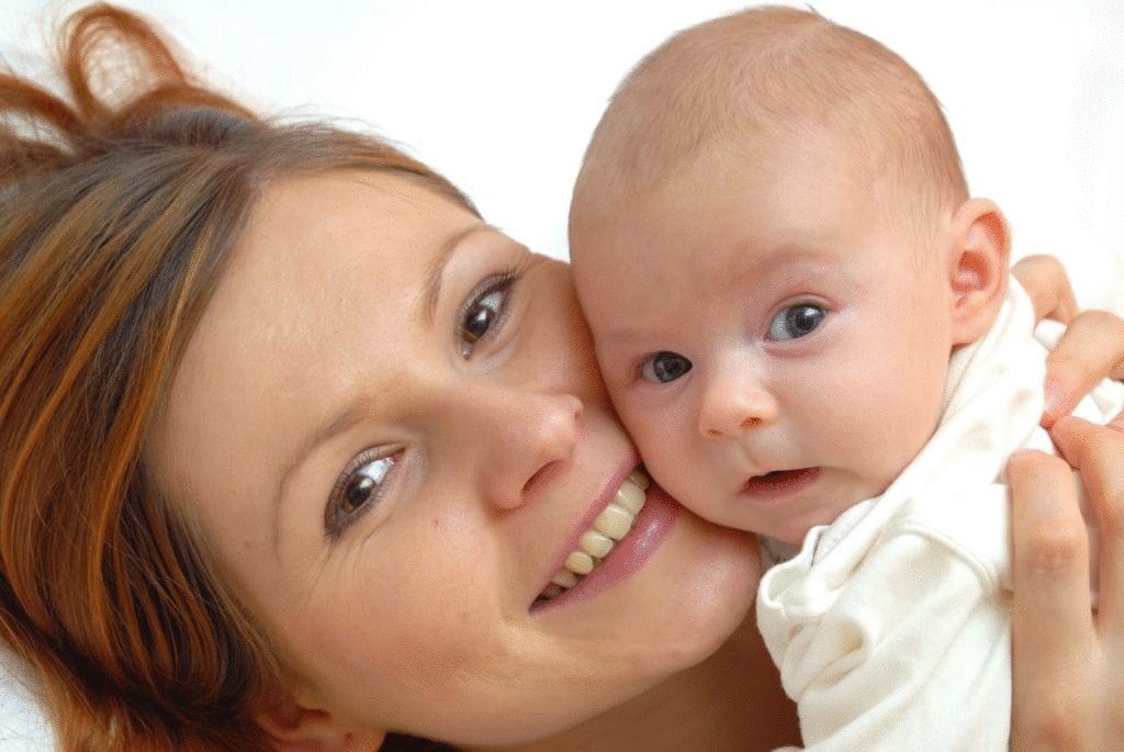 Когда у новорожденного меняется цвет глаз?
