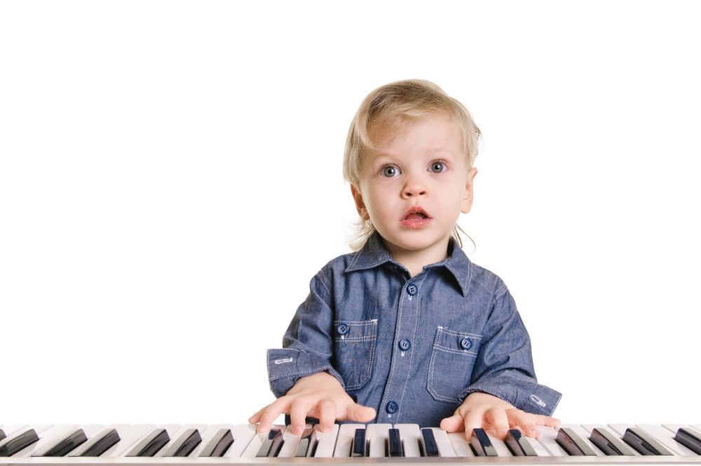 Опасность от музыкальных инструментов для детей