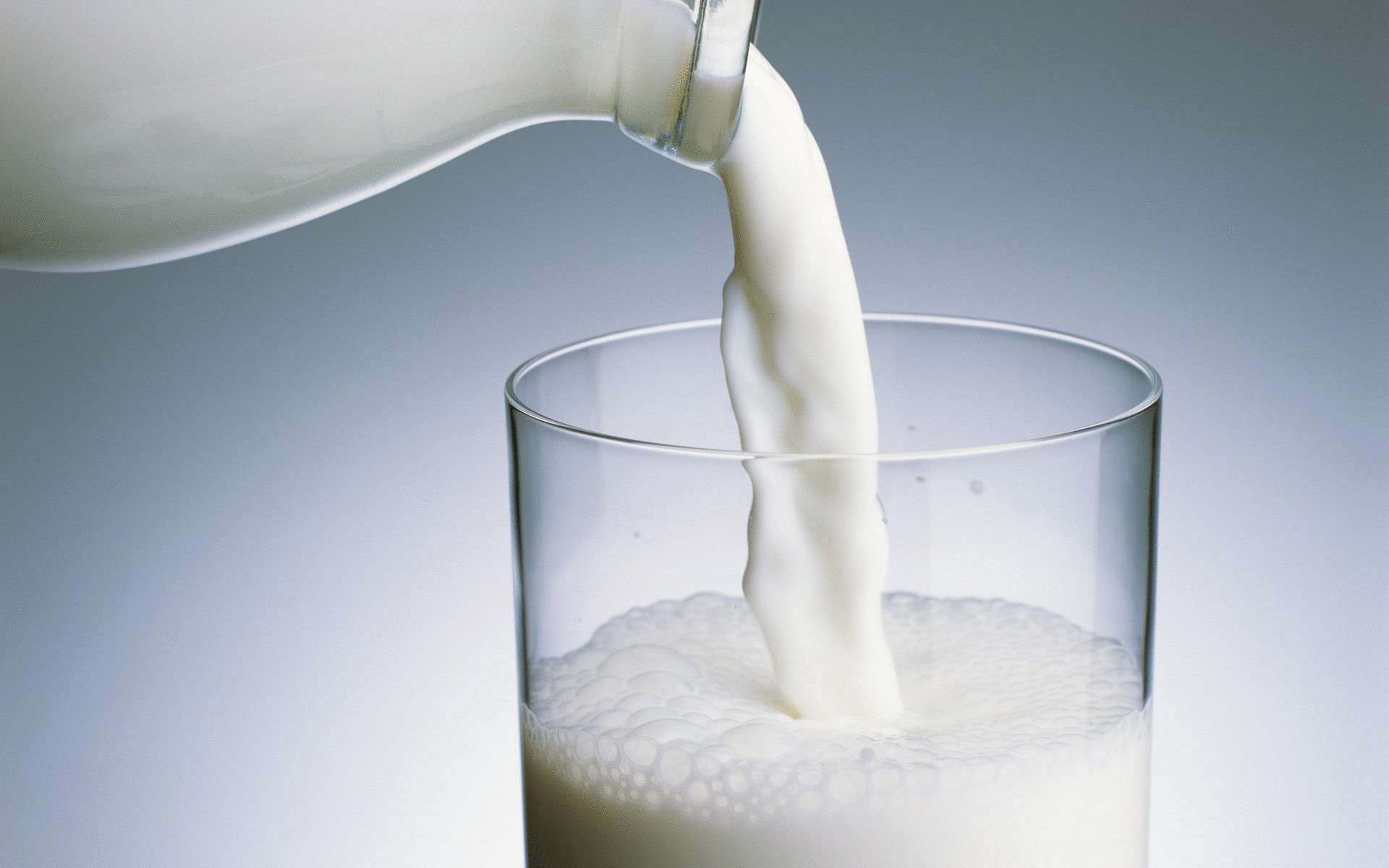 Почему обезжиренное молоко приводит к ожирению