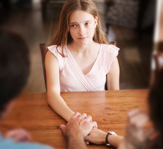 Родительская тревога: Почему вам страшно доверить своего ребенка родственникам?