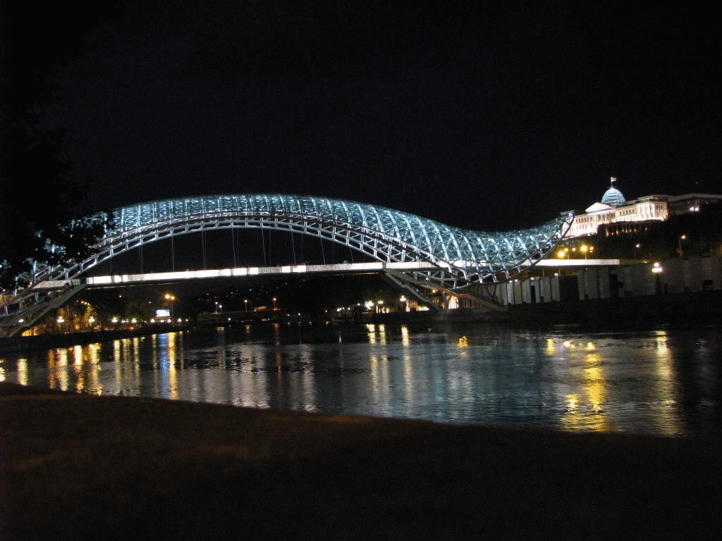 Мост мира в Грузии