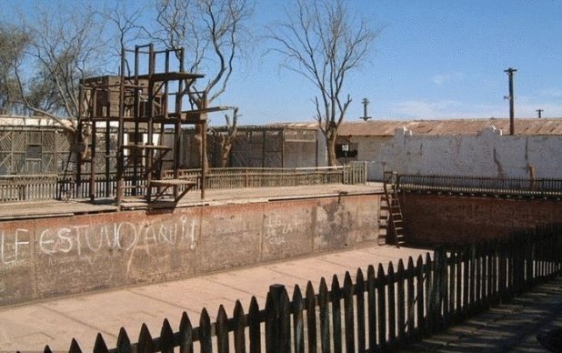  Хамберстоун —жутковатый музей под открытым небом в Чили