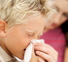 Скрытая угроза: 8 симптомов АЛЛЕРГИИ, которые путают с простудой