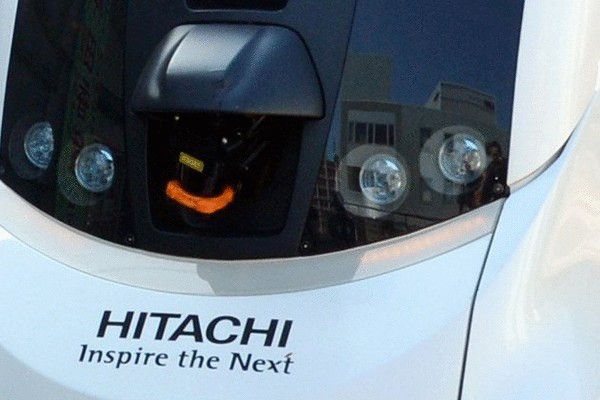 Hitachi Ropits – миниатюрный электромобиль под управлением смартфона 