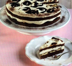 Черничный мраморный торт: легко и быстро!