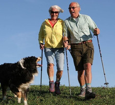 Скандинавская ходьба — лекарство от старости