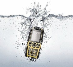 Как реанимировать упавший в воду мобильный?